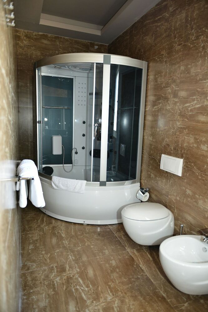 Hotel Doro City