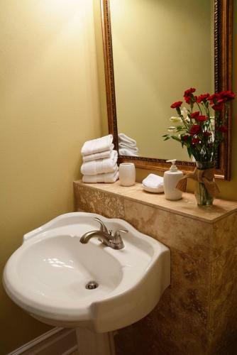 Bed & Breakfast Iron Horse Inn