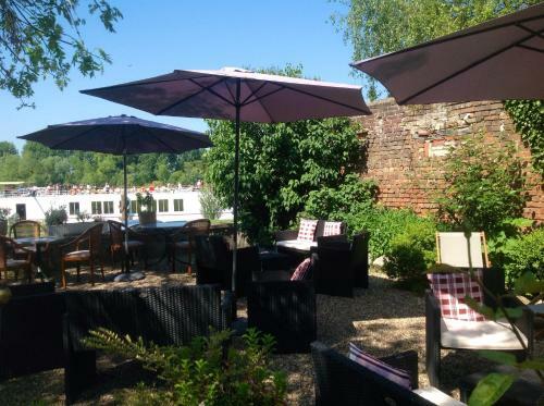 Bed & Breakfast Chambres D'h�tes La Villa Ali�nor