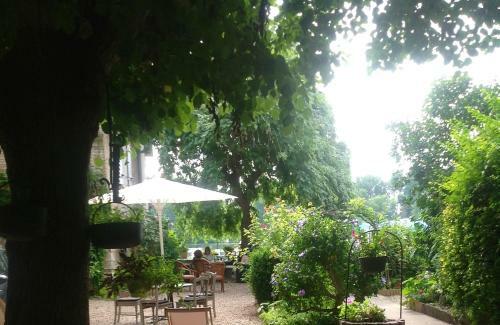 Bed & Breakfast Chambres D'h�tes La Villa Ali�nor