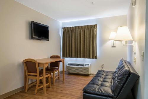 Hotel Studio 6 Sulphur