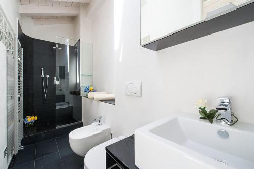 Apartment 23