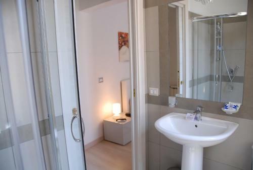 Hostal Messina41 Guest House