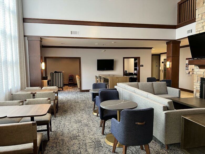 Hotel Staybridge Suites Milwaukee West-oconomowoc