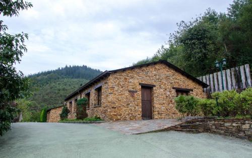 Agroturismo Casas Rurales Taramundi Verde