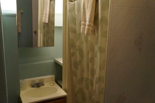 Hostal 463 Beacon Street Guest House