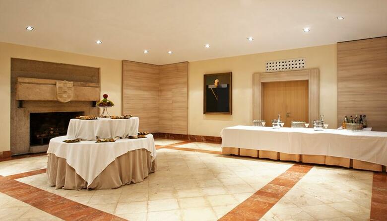 Hotel NH Collection C�ceres Palacio de Oquendo