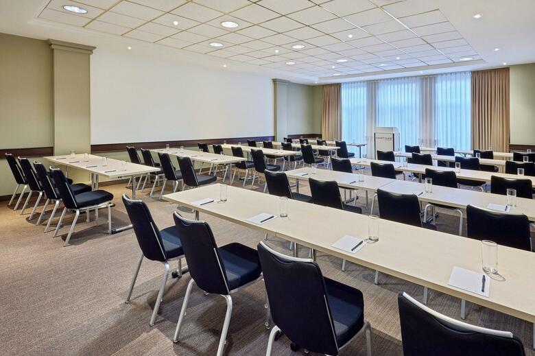 Hotel Courtyard By Marriott Schwerin