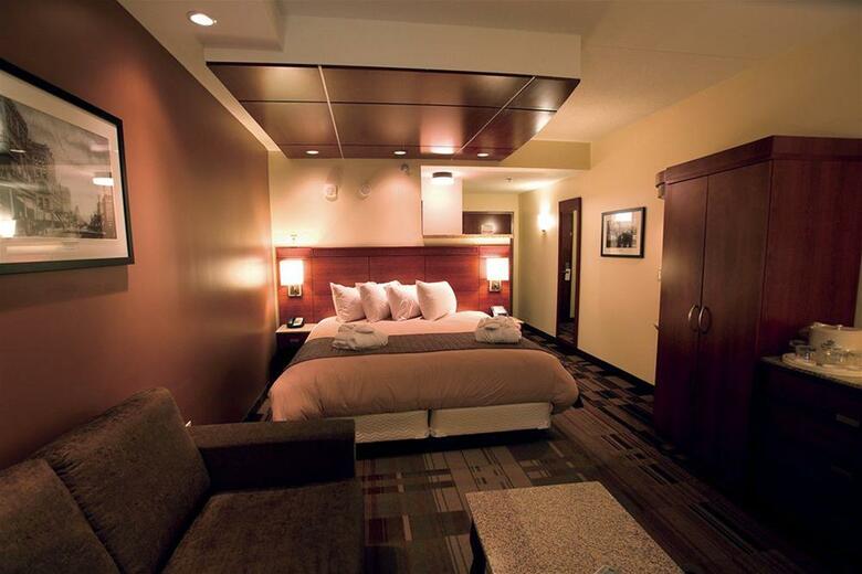 Hotel Canad Inns Destination Center Grand Forks
