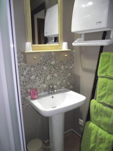 Bed & Breakfast Chambre D'h�te Au Grenier D'abondance