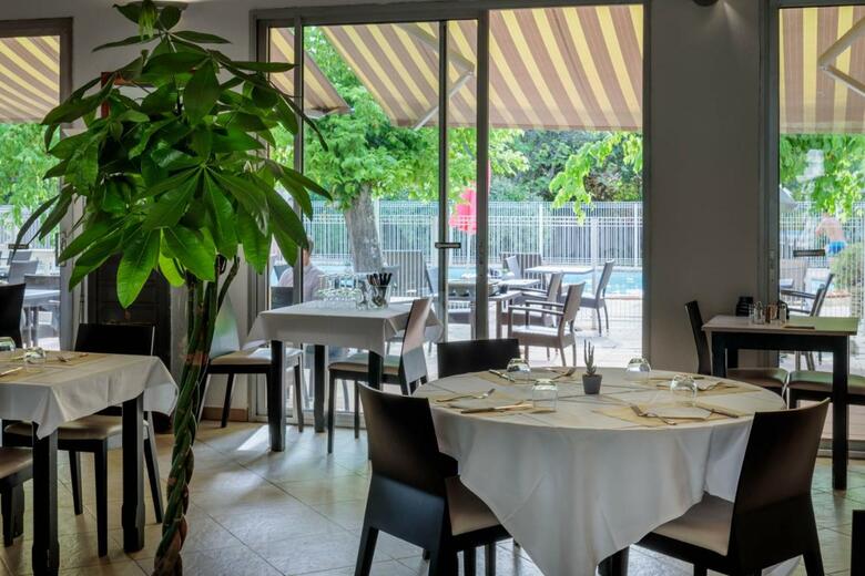 Hotel Logis Le Mas De L'�toile Aubagne