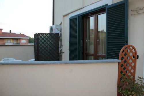 Hostal Piccola Perla Guest House