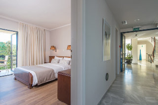 Avra City Hotel (former Minoa Hotel)