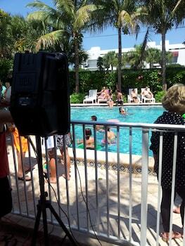 The Caribbean Court Boutique Hotel