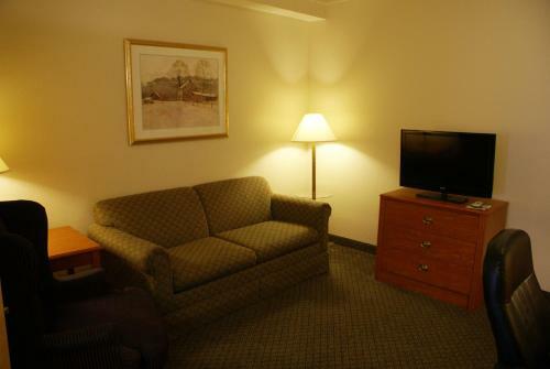Hotel Country Inn & Suites Lansing