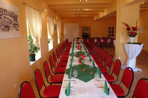 Hostal Hotel-pension Gr�ne Linde