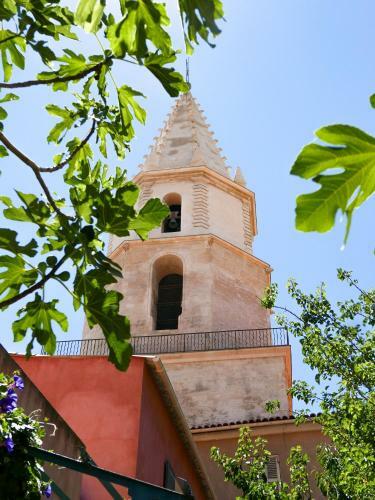 Bed & Breakfast Jardin Vieux Port Panier