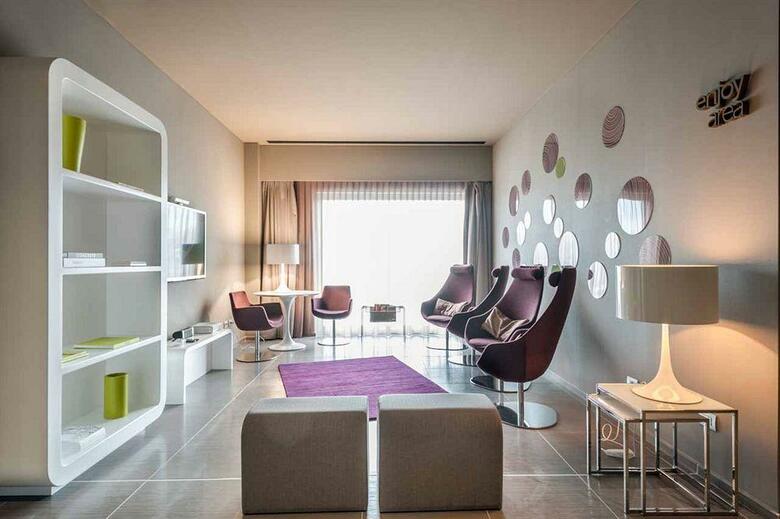 8piuhotel