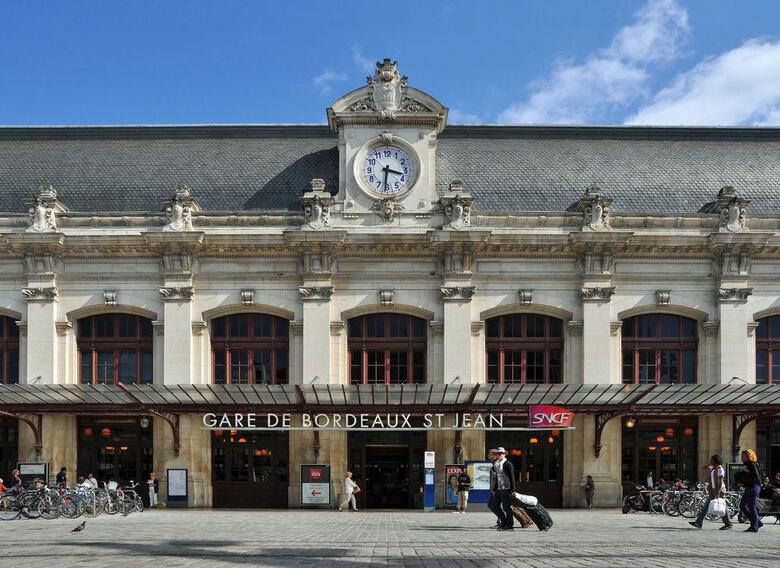Hotel Ibis Bordeaux Centre - Gare Saint-jean
