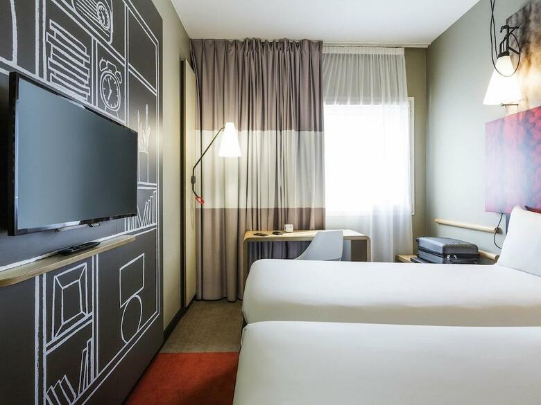 Hotel Ibis Bordeaux Centre - Gare Saint-jean