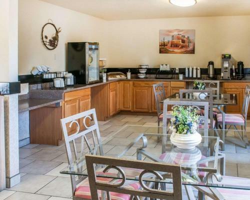 Hotel Rodeway Inn Of Espanola
