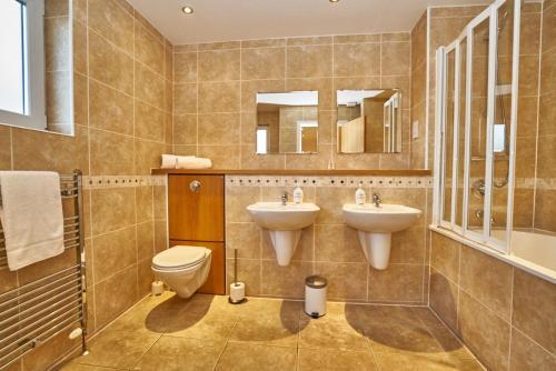 Edinburgh Pearl Apartments - Lochrin Place