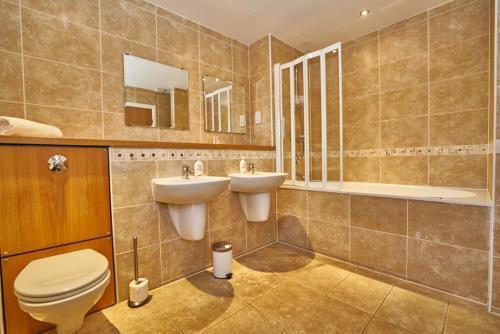 Edinburgh Pearl Apartments - Lochrin Place