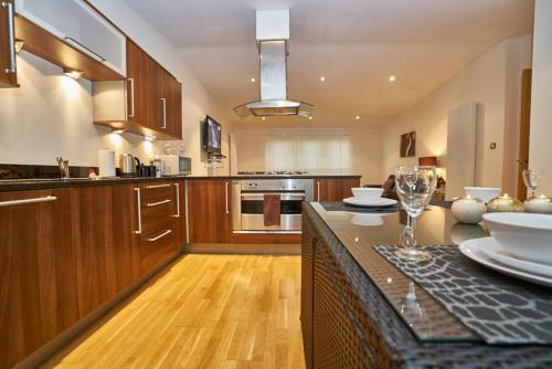 Edinburgh Pearl Apartments - Lochrin Place