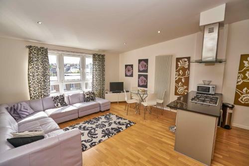Edinburgh Pearl Apartments - Lochrin Place