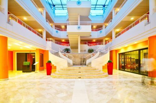 Hotel Caesar's