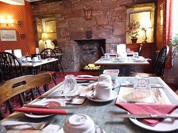 Hostal Averon Guest House