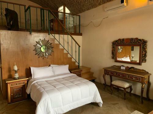 Apartamentos Hotel Posada La Ermita