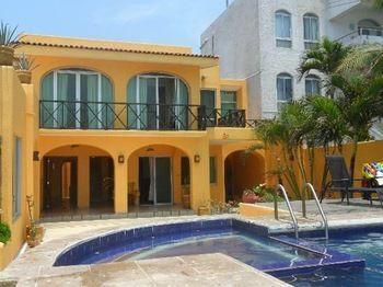 Hotelito Manzanillo Inn