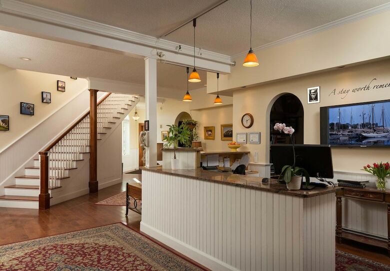 Hotel Lord Camden Inn
