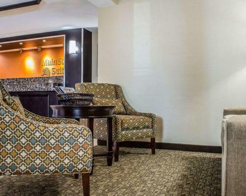 Hotel Suburban Extended Stay Coralville