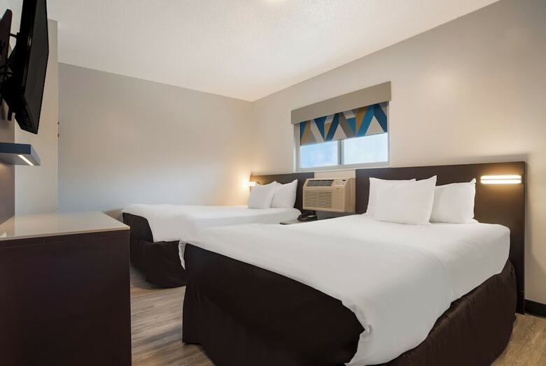Suburban Extended Stay Hotel D'iberville