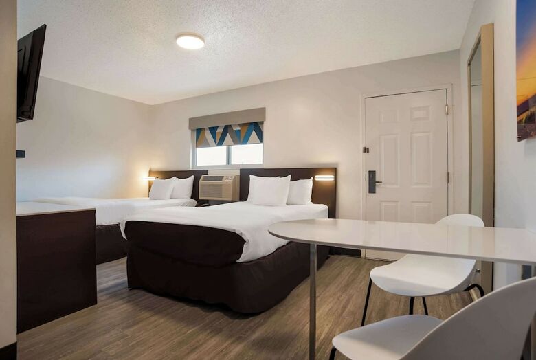 Suburban Extended Stay Hotel D'iberville