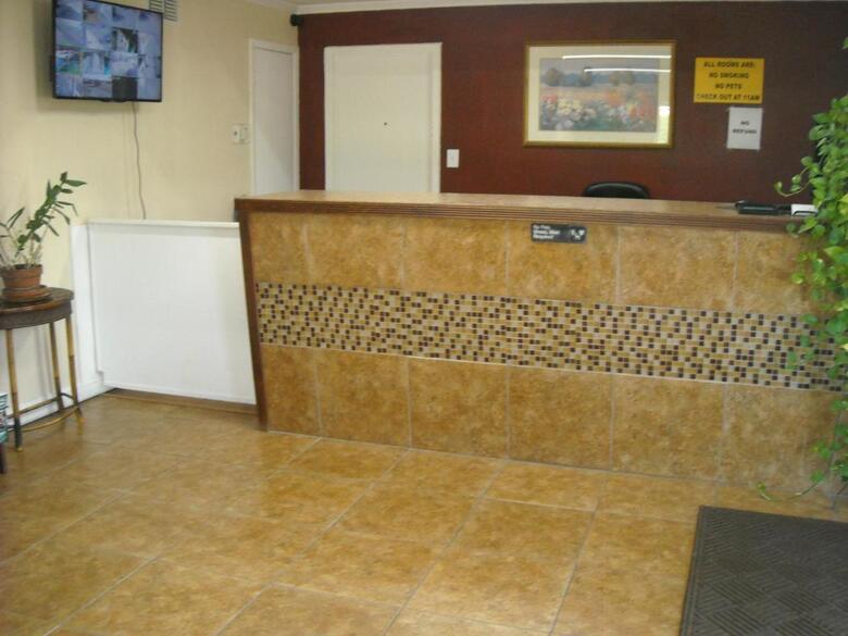 Motel Bastrop Inn