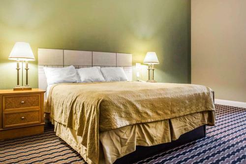 Motel Travelers Inn & Suites - I-95 Exit 145