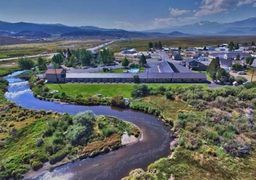 Motel Walker River Lodge