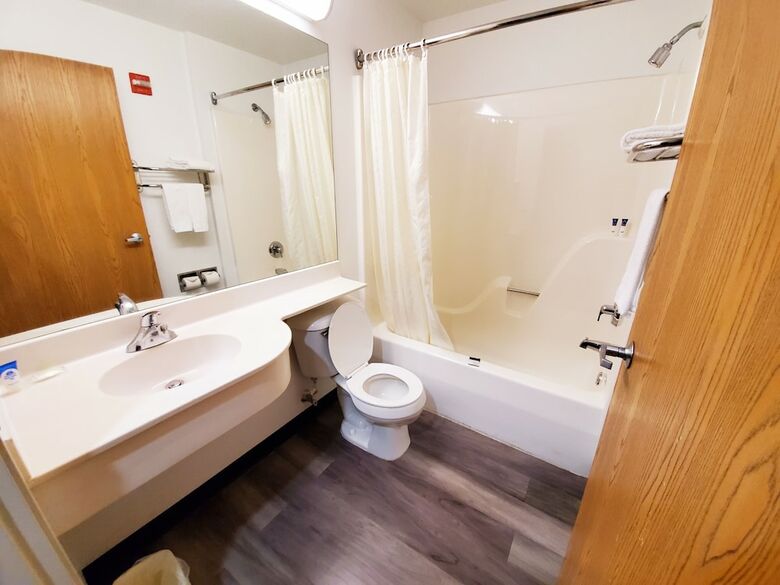 Hotel Americas Best Value Inn Racine