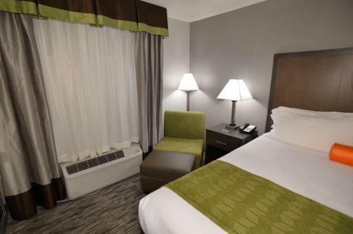 Holiday Inn Express Hotel & Suites Liberal