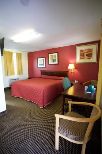 Tropical Palm Motel