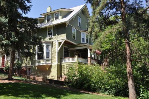Avenue Hotel Bed And Breakfast