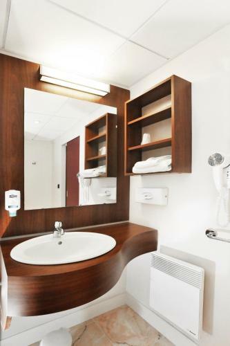Brit Hotel Nantes Vigneux - L'atlantel