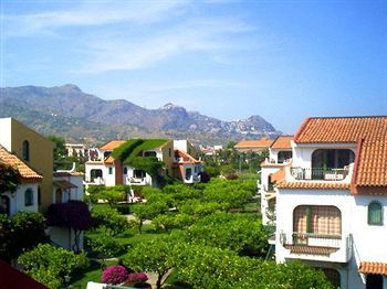 Hotel Holiday Club Naxos