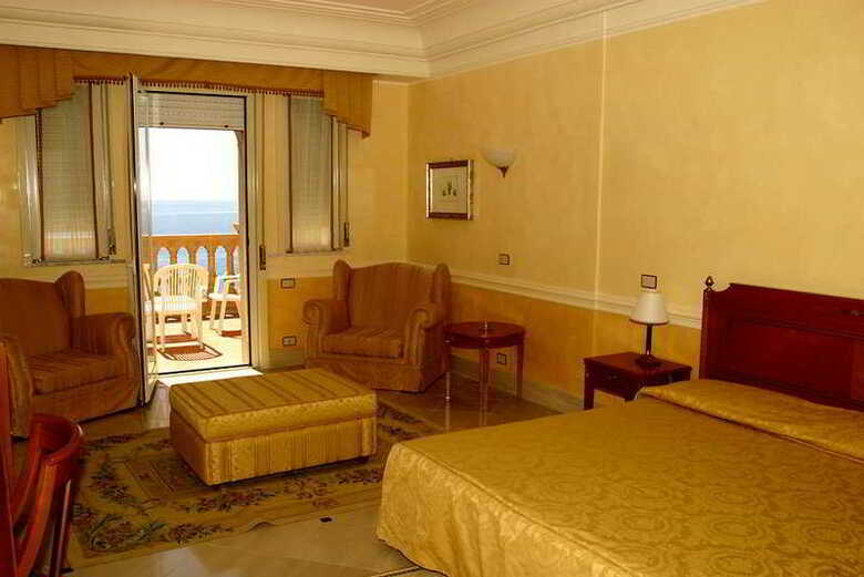 Hotel Hellenia Yachting