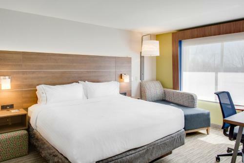 Holiday Inn Express Hotel & Suites Chickasha
