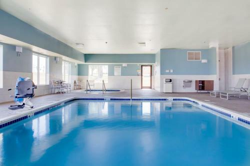 Holiday Inn Express Hotel & Suites Chickasha