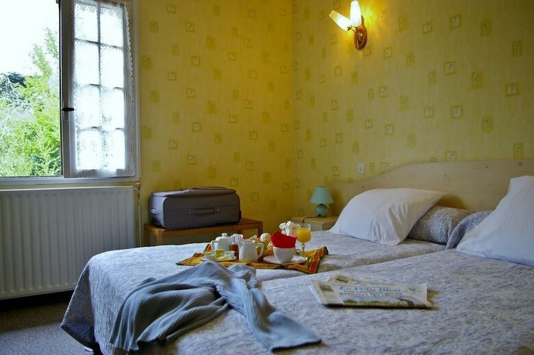 Hotel Logis L'auberge Du Brulhois